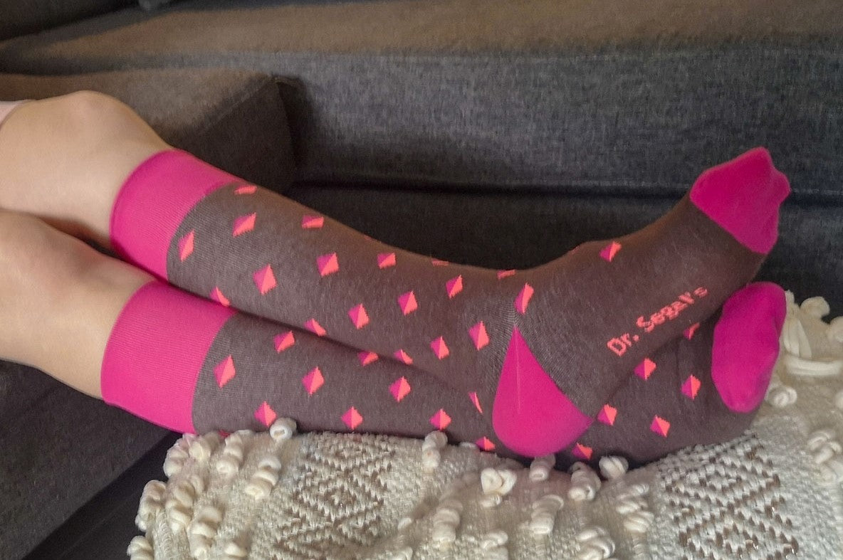 How Do Compression Socks Help? Dr. Segal's Canada